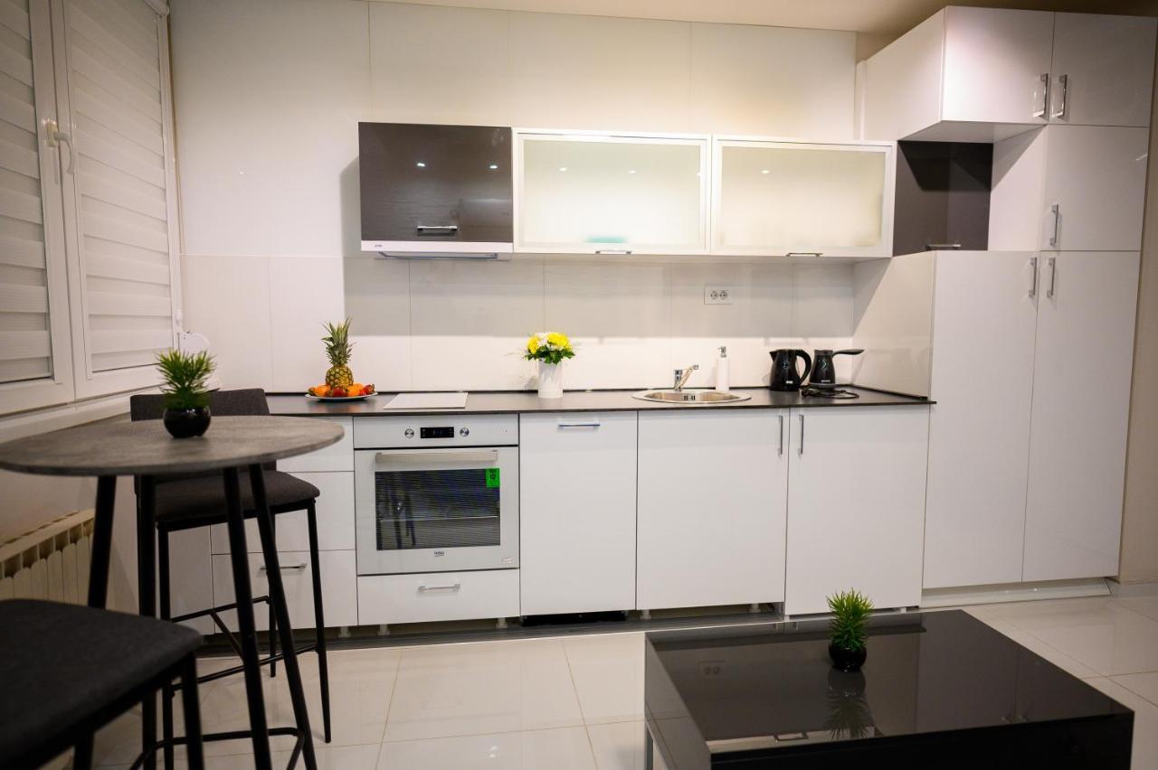 Apartman Nataly Ni Esterno foto