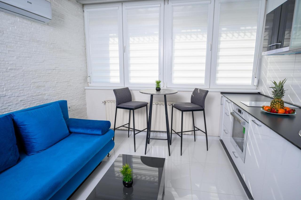 Apartman Nataly Ni Esterno foto